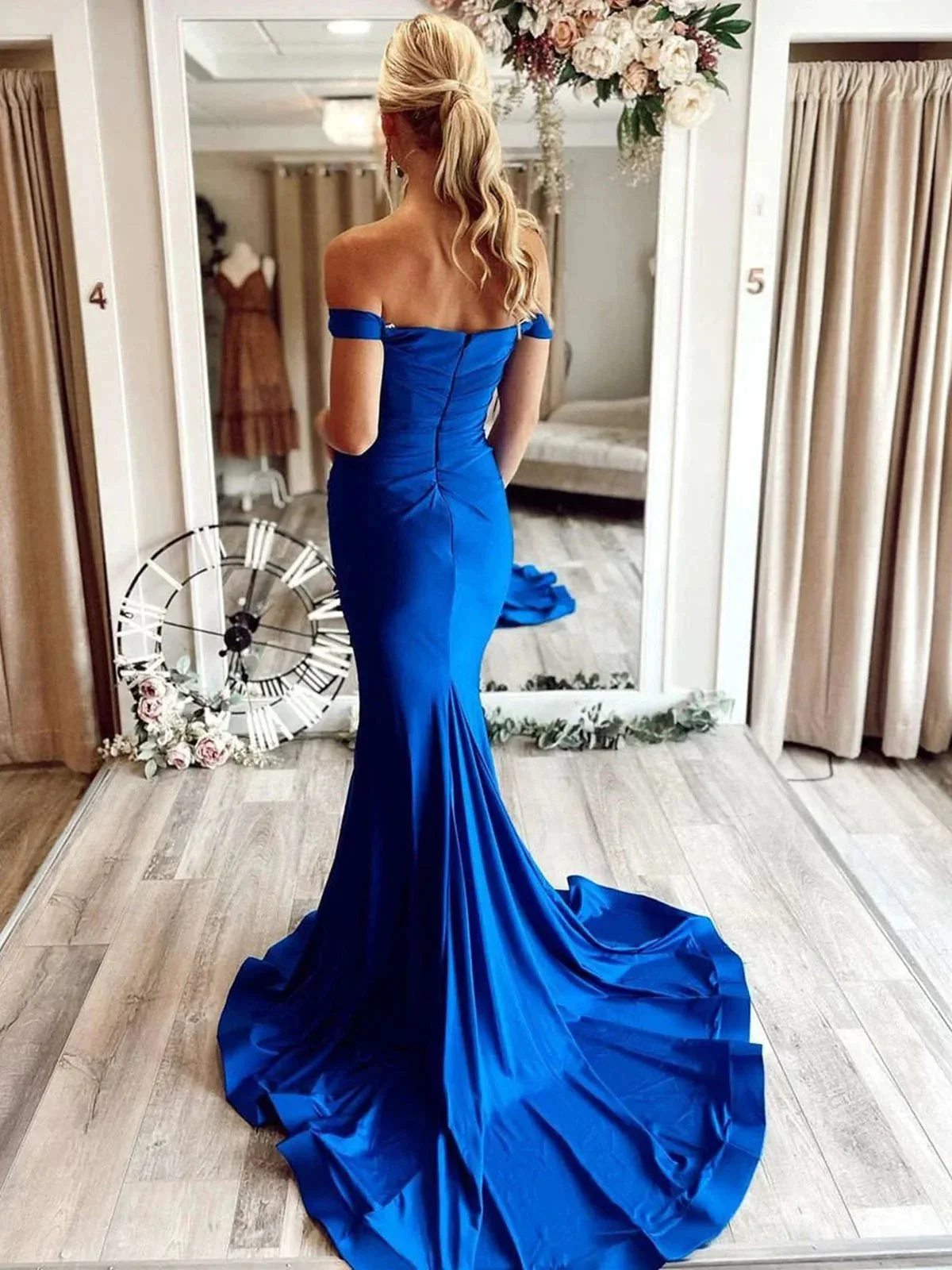 Long Mermaid off the shoulder Satin Prom Dress Royal Blue Formal Evening Dresses - Image 3
