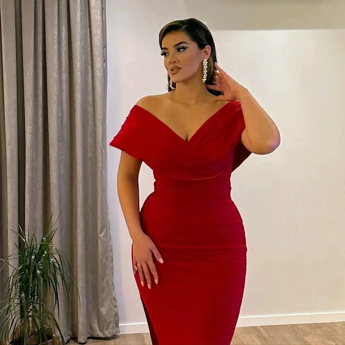 Long Mermaid Off the Shoulder Satin Red Formal Prom Dresses with Slit - Image 4