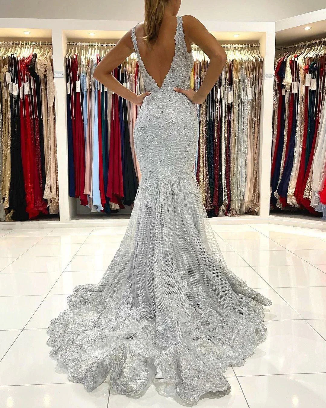 Long Mermaid Open Back V-neck Tulle Lace Prom Dress - Image 2