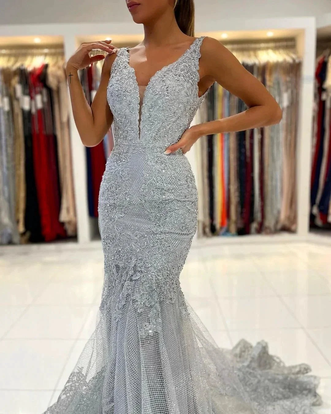 Long Mermaid Open Back V-neck Tulle Lace Prom Dress - Image 5