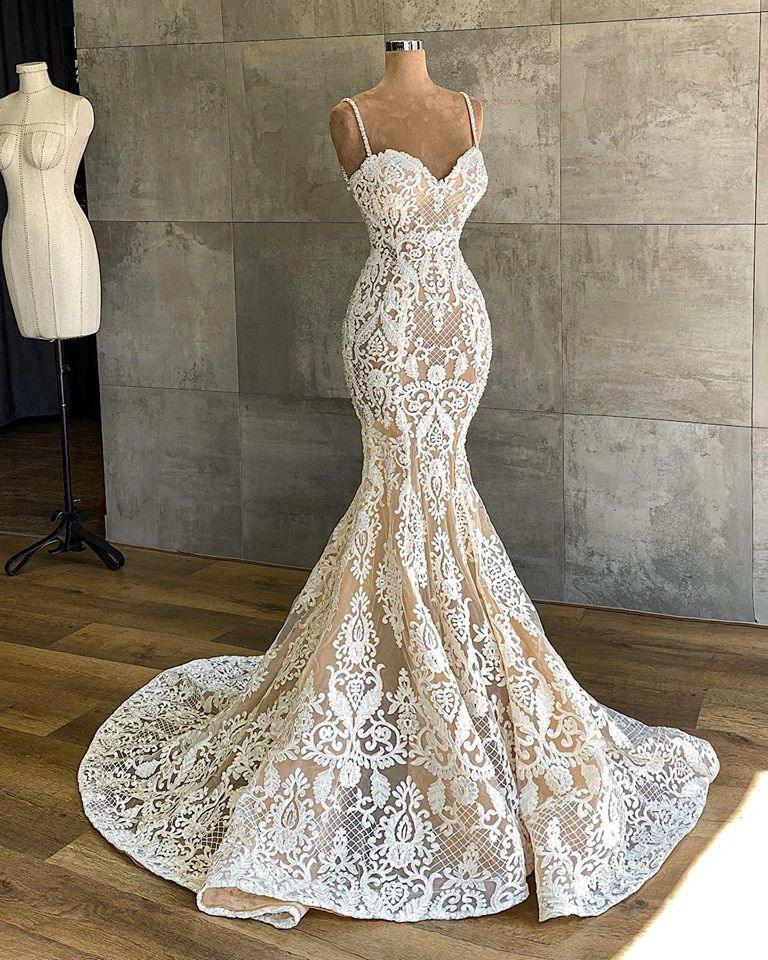 Long Mermaid Sweetheart Spaghetti Straps Appliques Lace Wedding Dress - Image 4