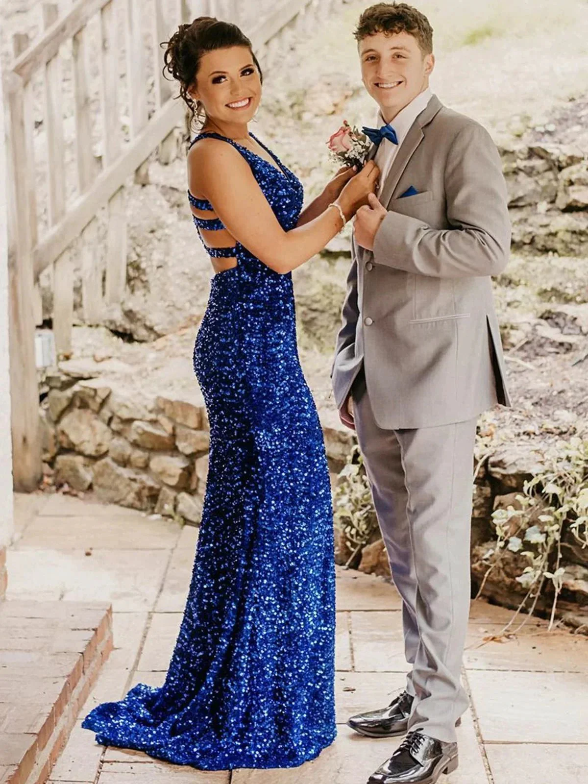 Long Mermaid V-neck Sequined Backless Prom Dress with Slit Blue Formal Evening Gowns - Image 3