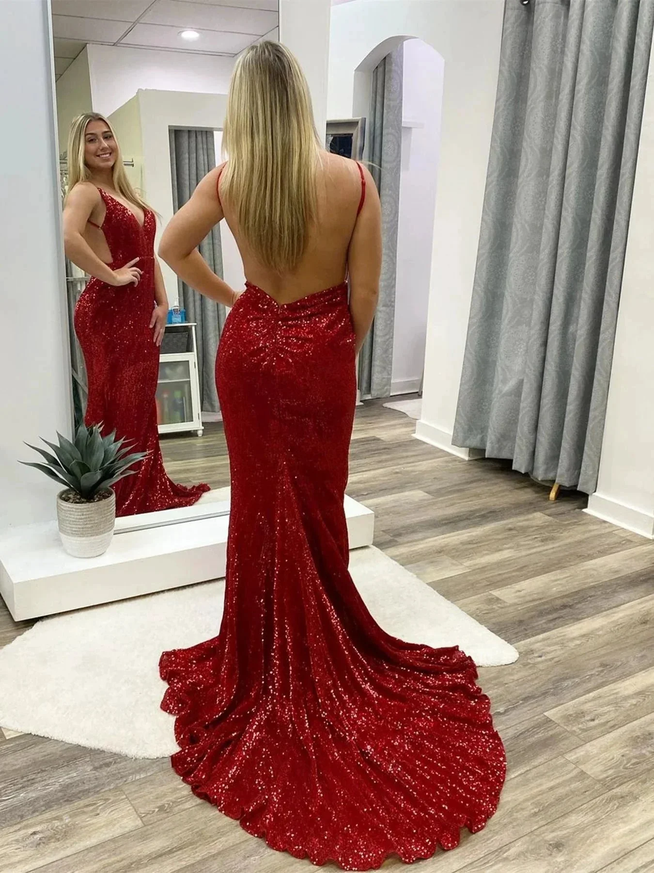 Long Mermaid V-neck Sequined Open Back Prom Dress Burgundy Formal Evening Gowns - Image 2