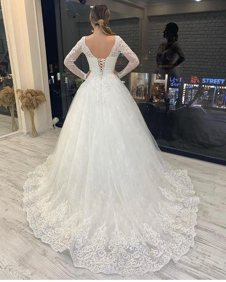 Long Sleeve A-Line V-neck Appliques Lace Backless Tulle Wedding Dress - Image 2