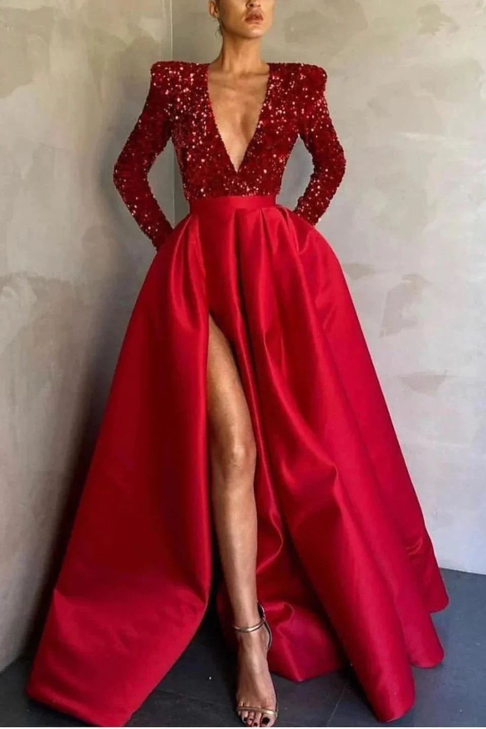 Long Sleeves Mermaid V-Neck Sequins Satin Prom Dress with Split - Image 2