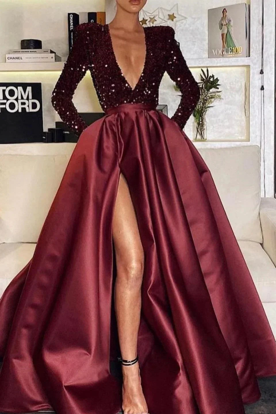 Long Sleeves Mermaid V-Neck Sequins Satin Prom Dress with Split - Image 3