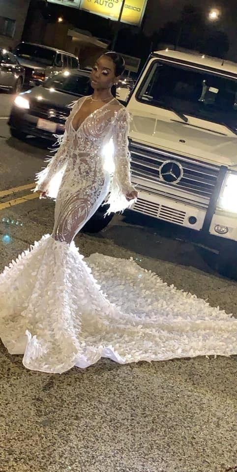 Long Sleeves Sexy Sequins V-Neck Mermaid Prom Dress with Applique - Image 2
