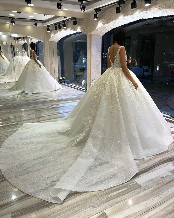 Long Sweetheart Backless Appliques Lace Sequins Ball Gown Wedding Dress - Image 3