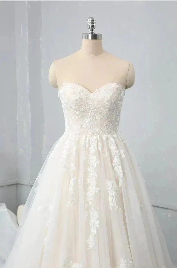Long Sweetheart Backless Appliques Lace Tulle A-Line Wedding Dress - Image 3