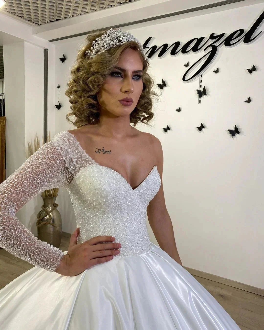 Long Sweetheart Satin Ruffles Ball Gown Wedding Dress with Sleeves - Image 3