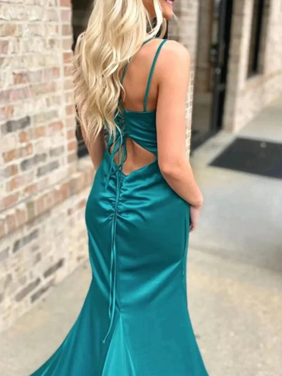 Loula | Pink Spaghetti Straps Satin Mermaid Long Prom Dress With Split - Image 4