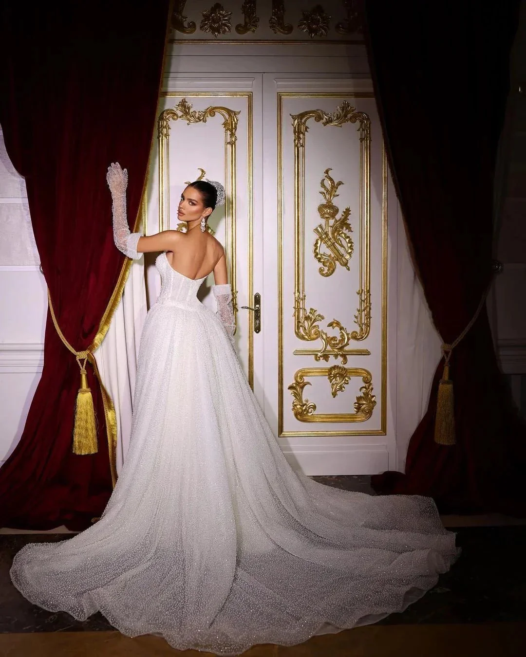 Luxurious Long Ivory V-neck Mermaid Sleeveless Sequined Beading Wedding Dress With Detachable Train - Image 2