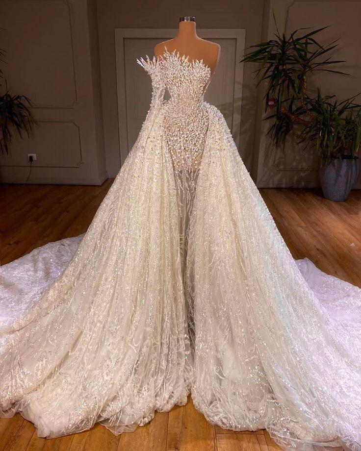 Luxurious Long White A-line Beading One Shoulder Wedding Dress With Sleeve - Image 3