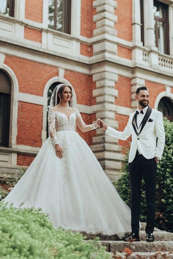 Luxurious Long White Scoop Neck A-Line Tulle Lace Wedding Dress With Sleeves - Image 3