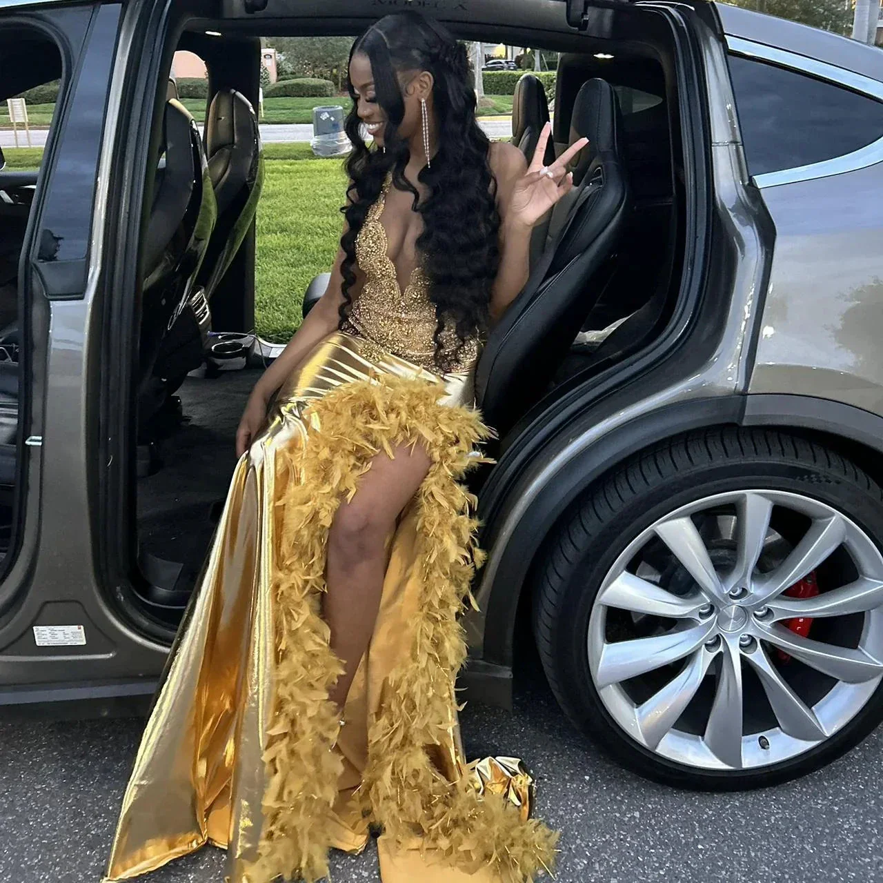 Luxurious Satin Beaded Feathers Evening Gown Long Slit Prom Dress Y7948 - Image 2