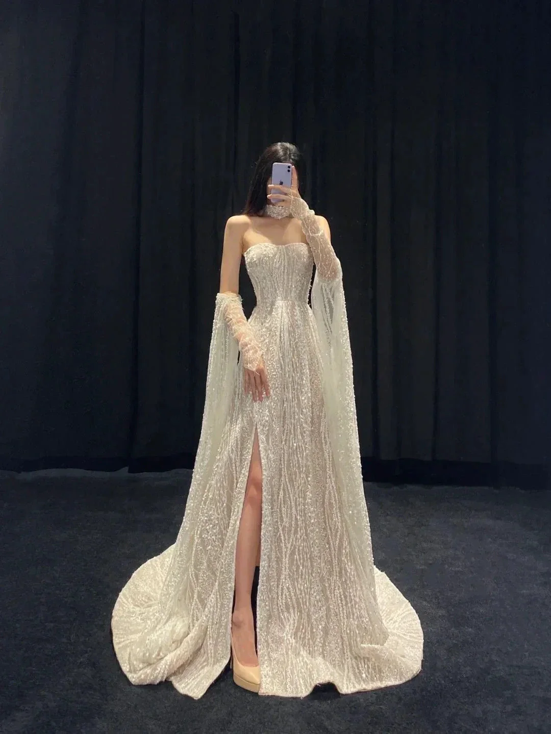 Luxurious Strapless Wedding Dress with Split,Stunning Bridal Dress Y4428 - Image 2