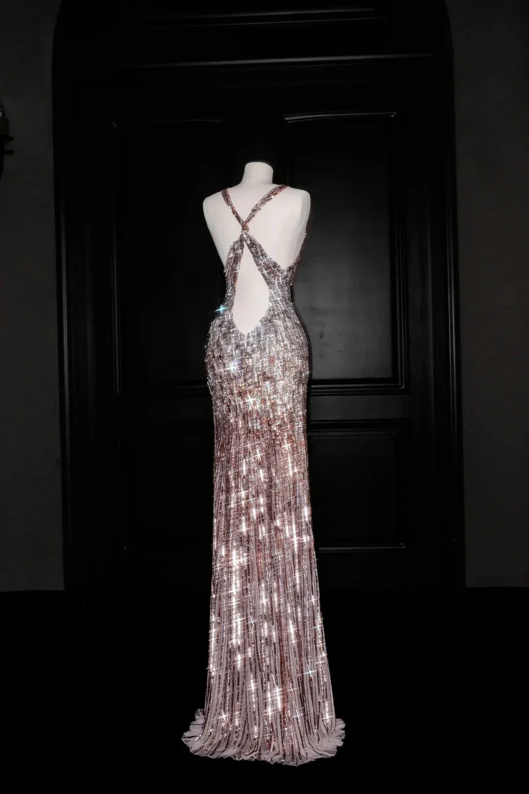 Luxury Deep V Sequin Backless Long Evening Dress Formal Prom Dress Y8683 - Image 4