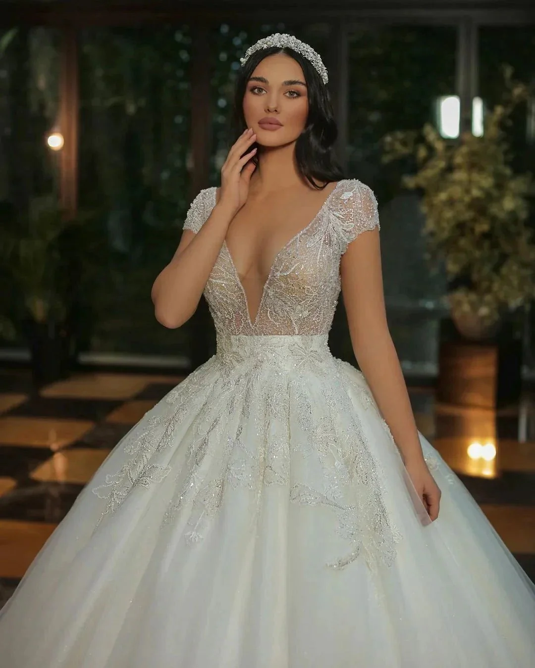 Luxury Long A-line V-neck Beads Tulle Glitter Wedding Dress with Cap Sleeves - Image 4