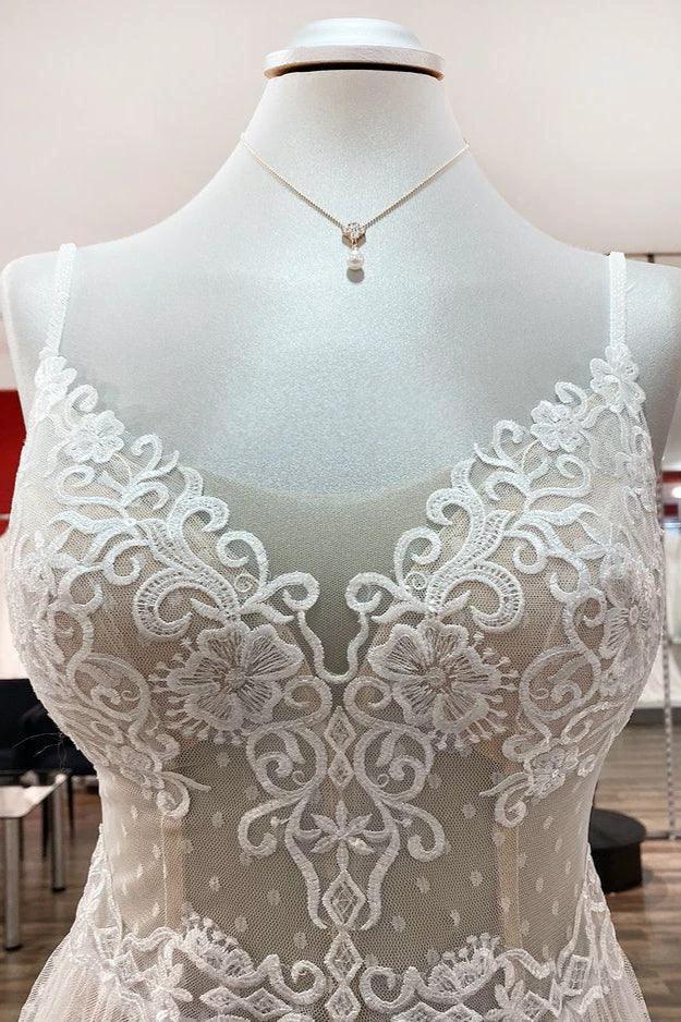Luxury Long A-line V-neck Tulle Open Back Lace Wedding Dress - Image 4