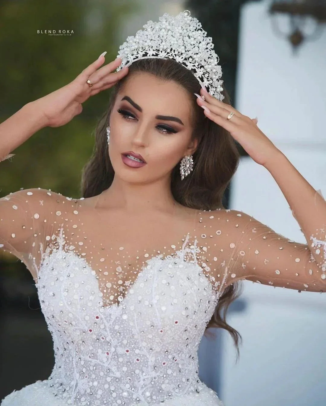 Luxury Long Ball Gown Sweeteart Beads Glitter Wedding Dress with Sleeves - Image 6