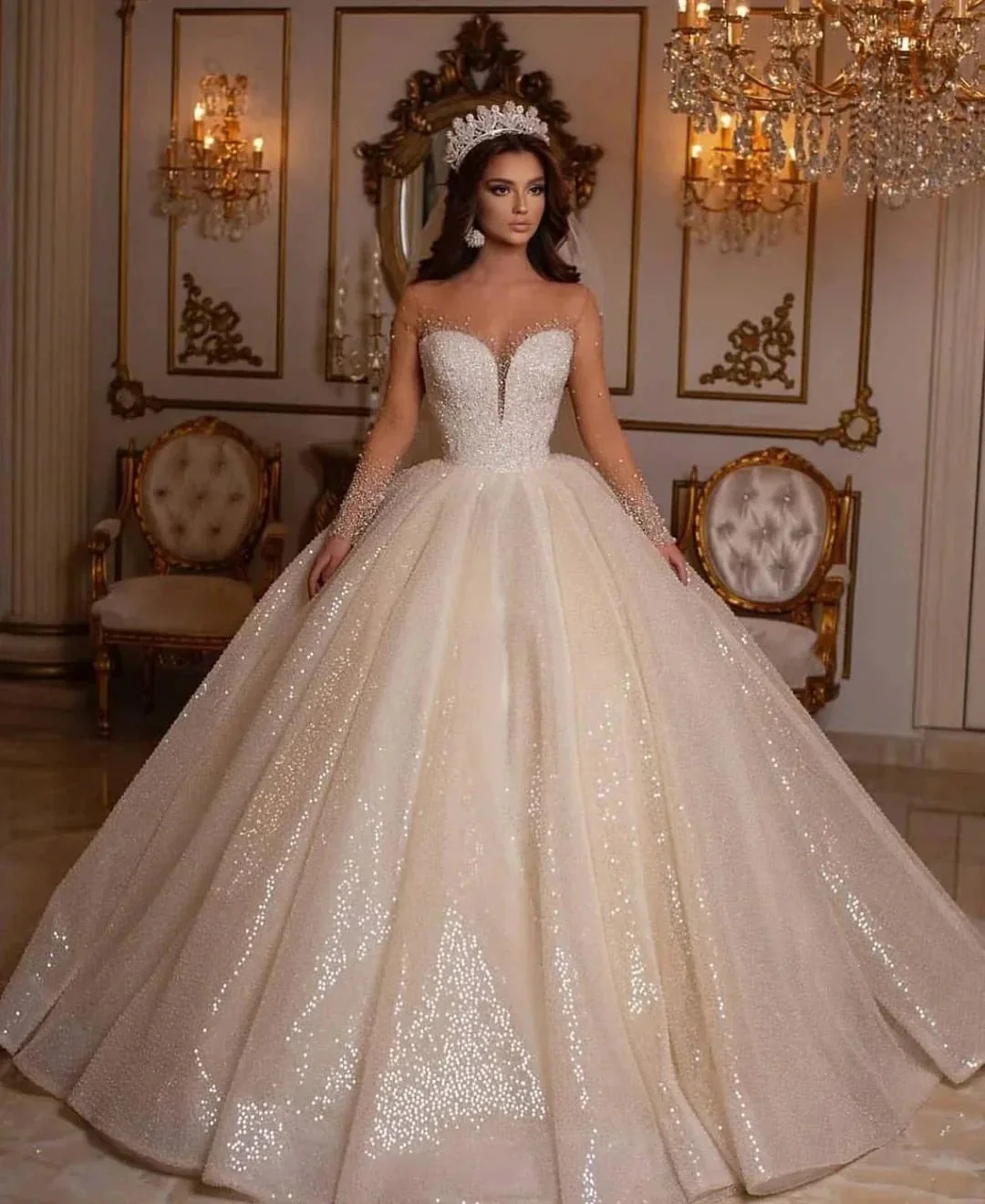 Luxury Long Ball Gown Sweetheart Sparkly Wedding Dress with Sleeves - Image 2