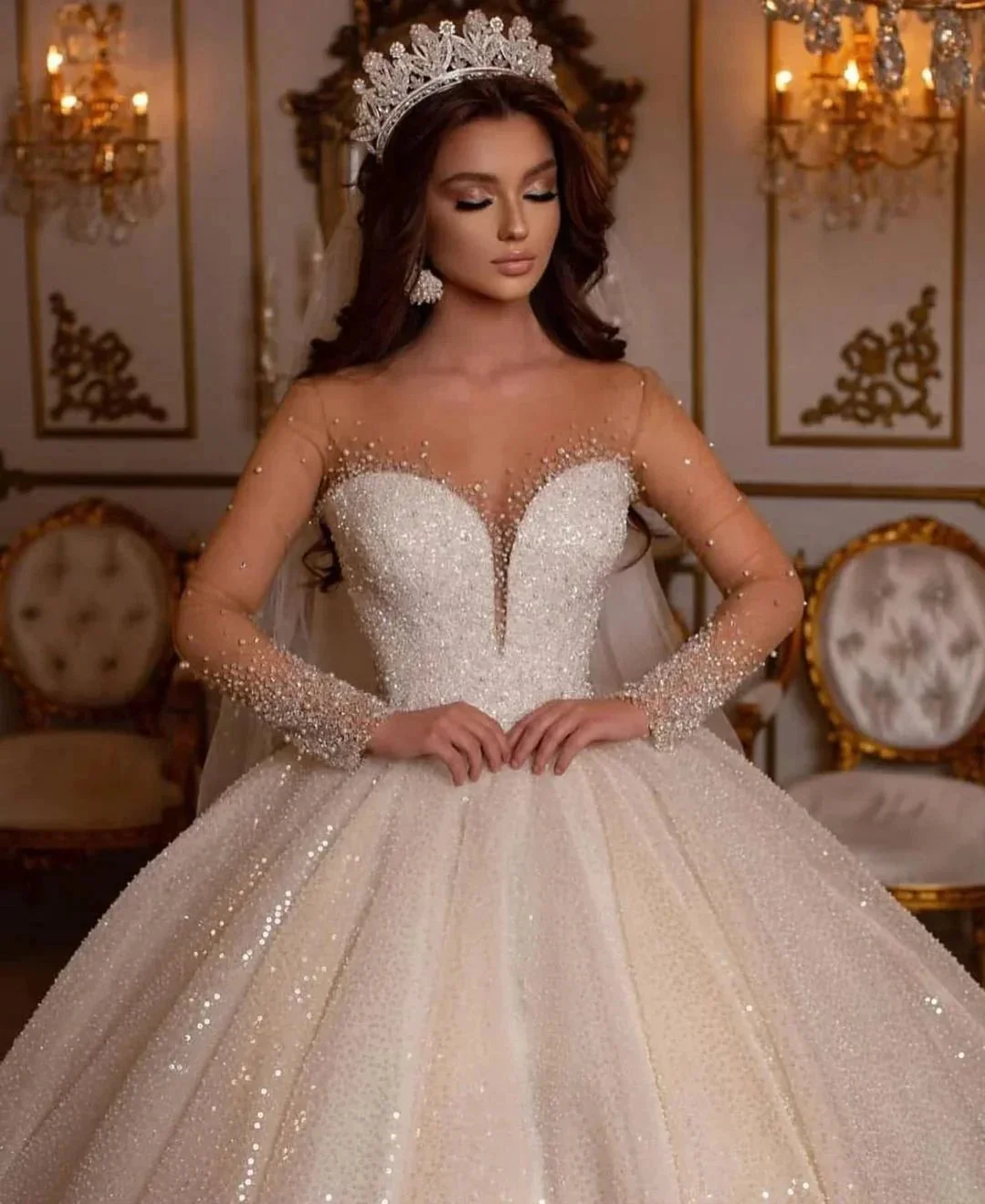 Luxury Long Ball Gown Sweetheart Sparkly Wedding Dress with Sleeves - Image 5