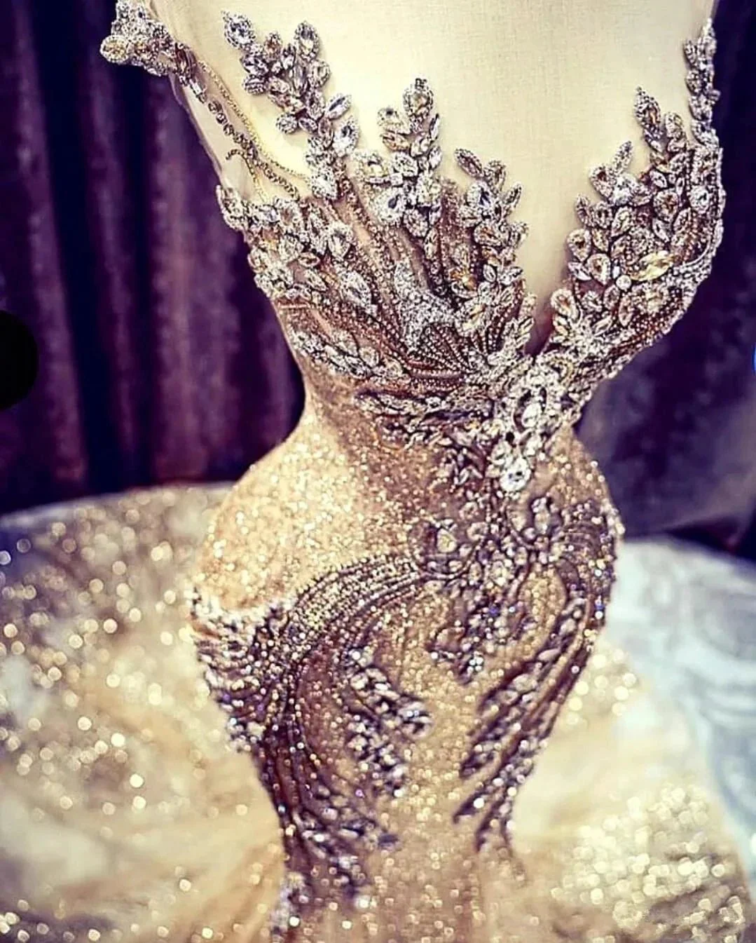 Luxury Long Mermaid V-neck Beadings Tulle Prom Dress - Image 2