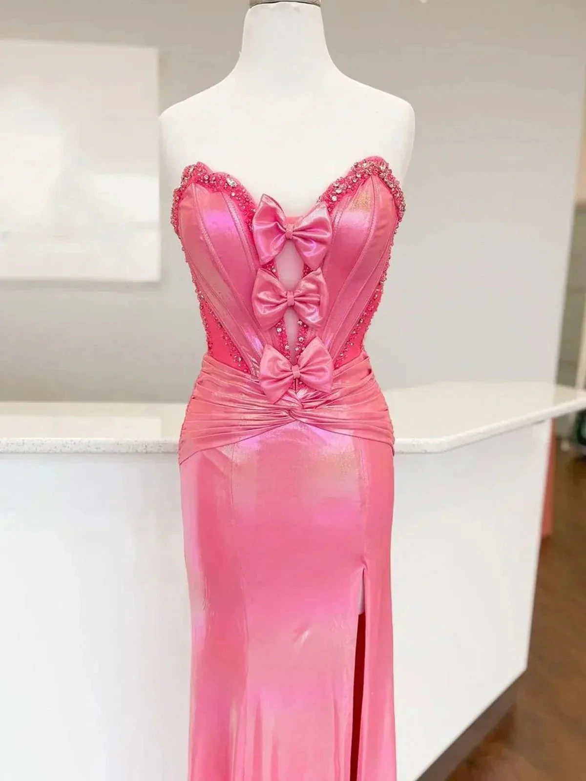 Mare | Hot Pink Sweetheart Mermaid Prom Dress with Bowknot - Image 4