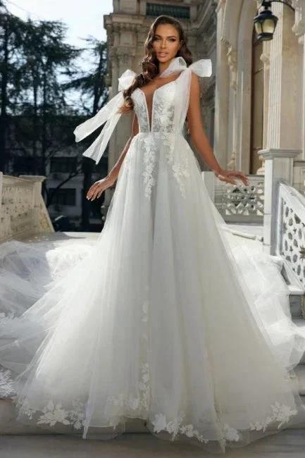 Mermaid Ball Gown Chiffon V-Neck Wedding Dress with Appliques - Image 5