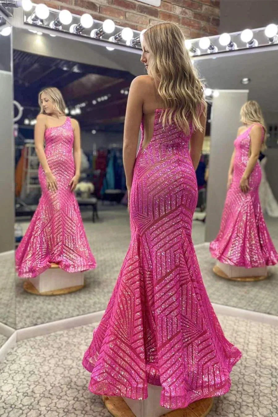 Yaretzi |Mermaid Unique One Shoulder Sequins Prom Dress - Image 4