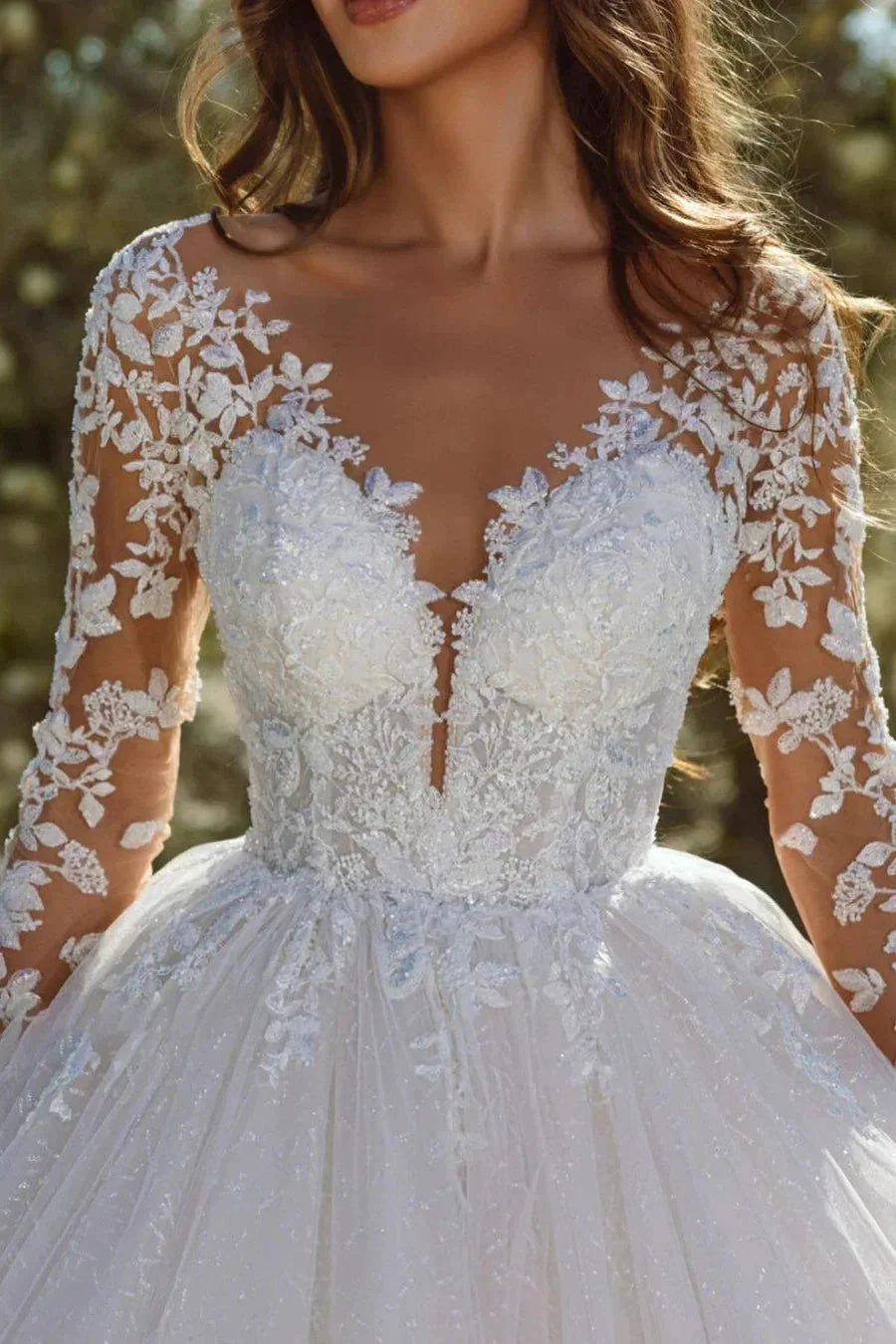 Modern A-line Lace Tulle Appliques Wedding Dress With Long Sleeves - Image 2