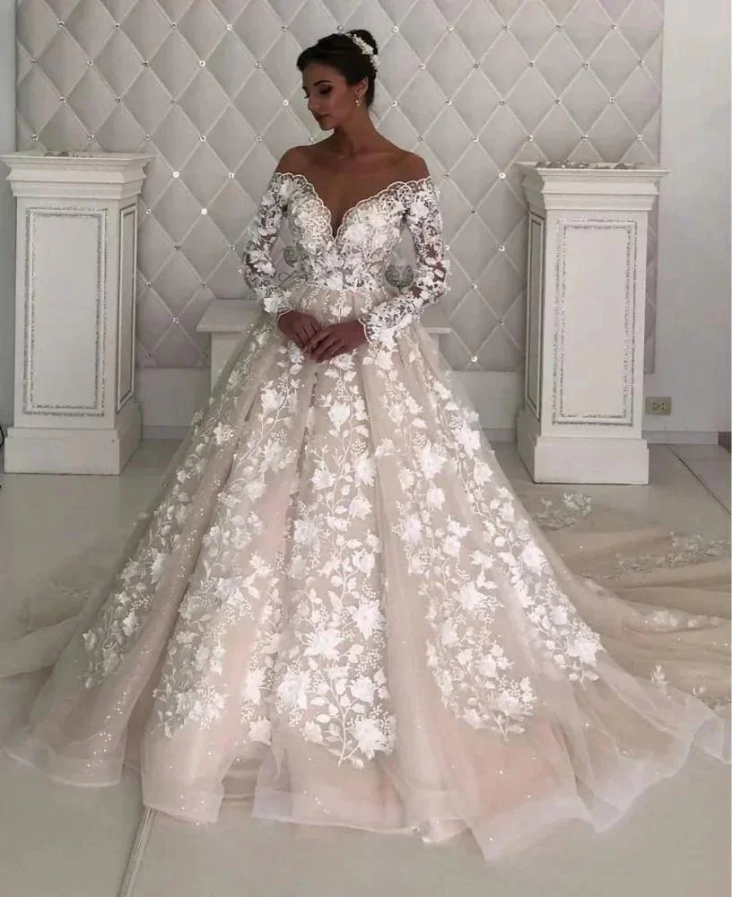 Long Sleeves Lace Designer Wedding Dress leeves - Image 2