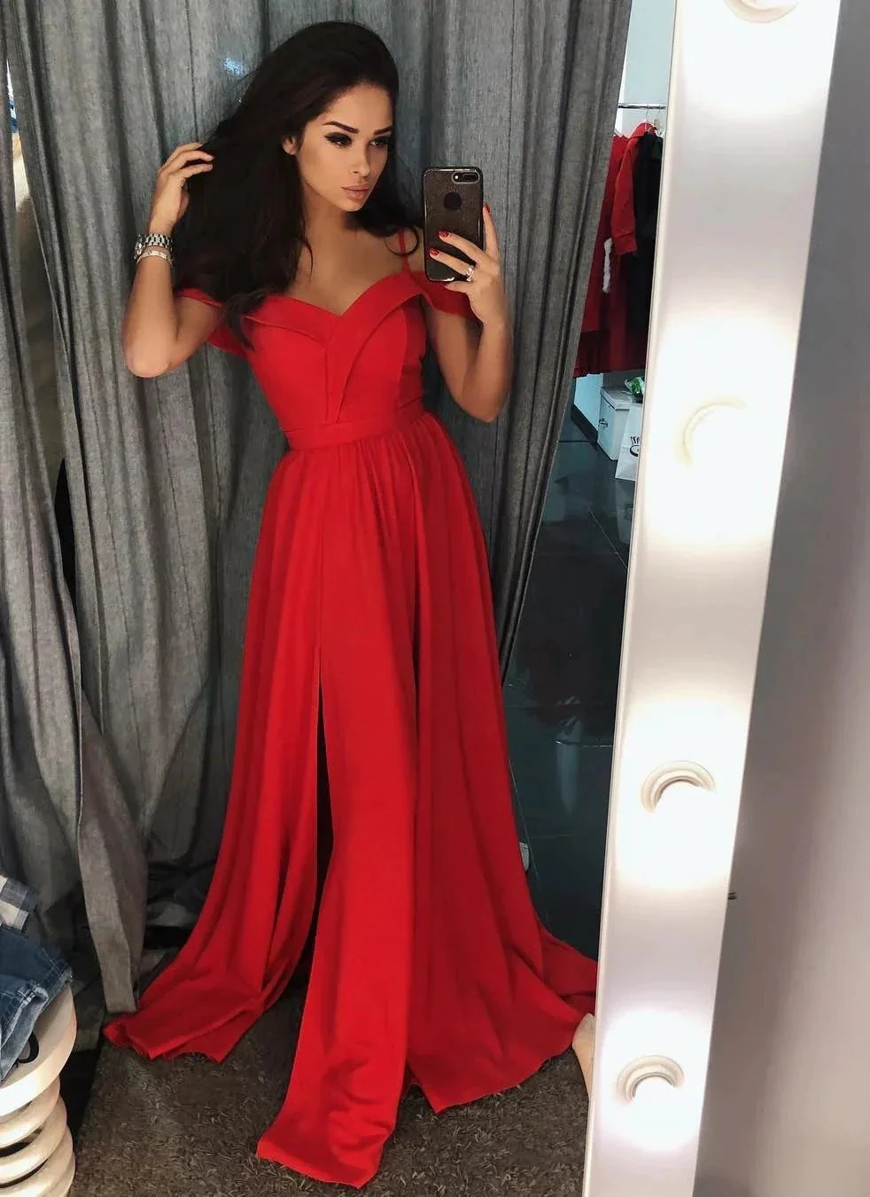 Modern Red A-Line Off-the-shoulder Long Prom Dress With Slit - Image 5