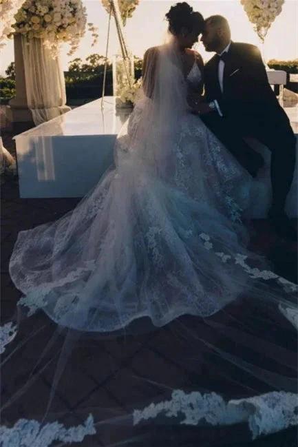 Modern V-neck Sleeveless A-line Wedding Dresses With Lace - Image 2