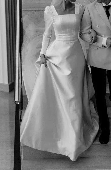 Modest A-line Square Neckline White Satin Wedding Dress Y6736 - Image 4