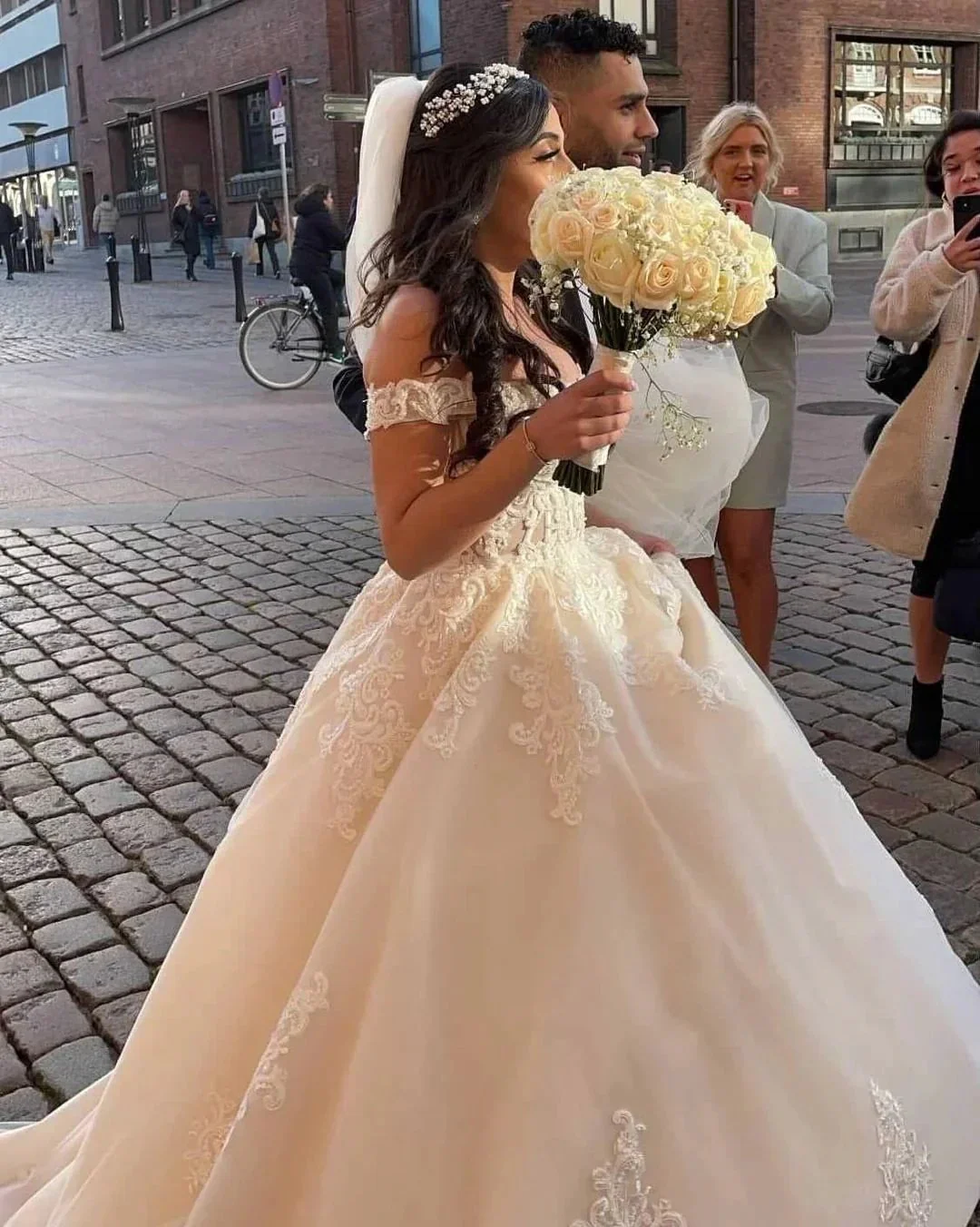 Modest Long A-line Off-the-shoulder Tulle Princess Wedding Dress with Lace - Image 4