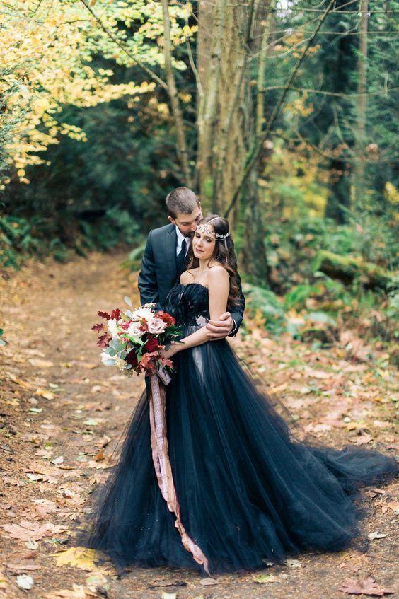Modest Long A-line Princess Strapless Tulle Black Wedding Dress with Appliques Lace - Image 2