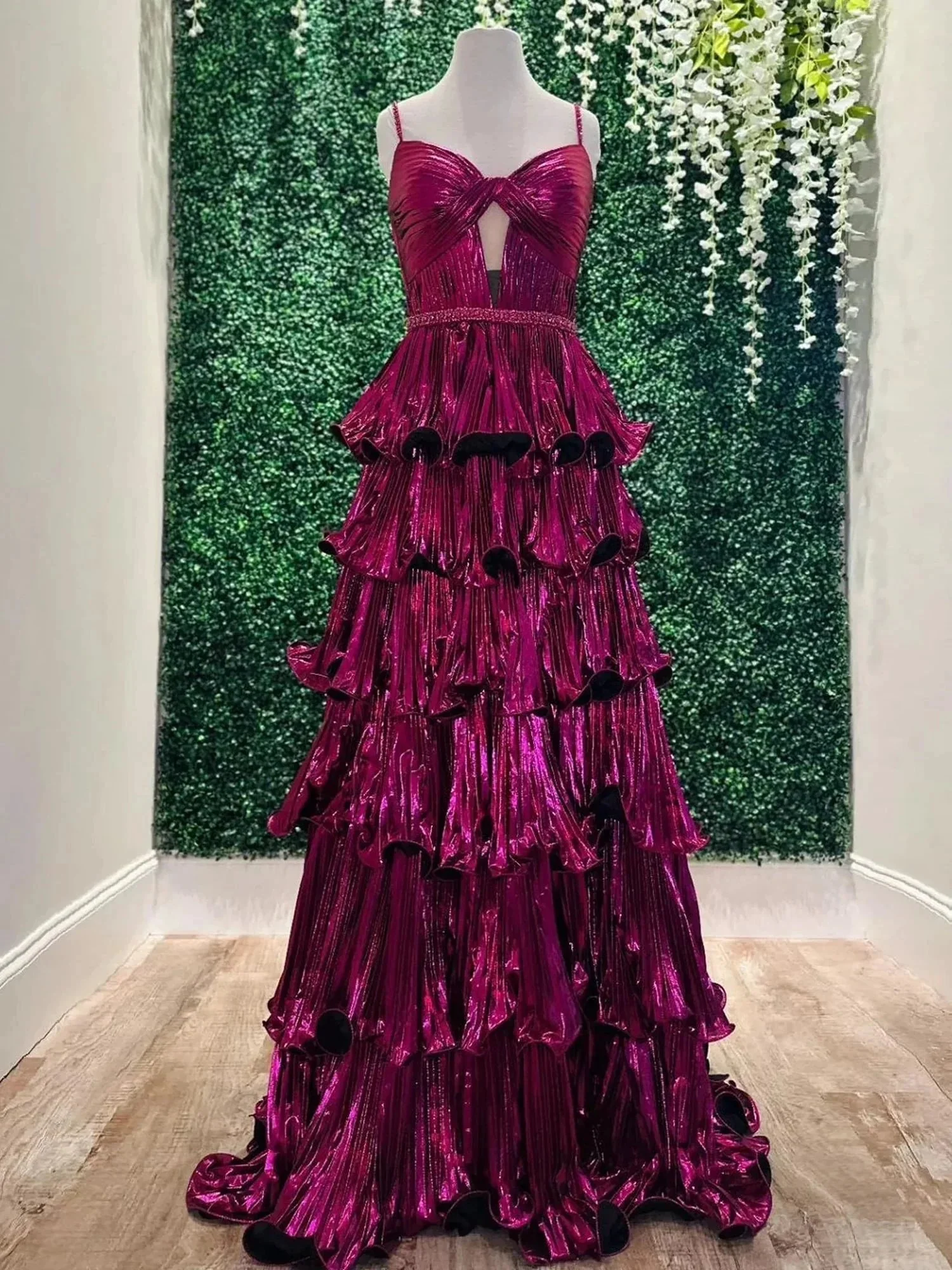 Murray | Sweetheart Spaghetti Straps Tiered A-Line Metallic Prom Dress - Image 2