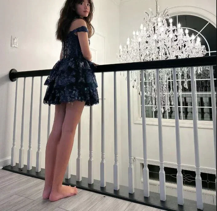 Navy Blue A-Line Sweetheart Lace Tiered Short Homecoming Dress Y8107 - Image 2