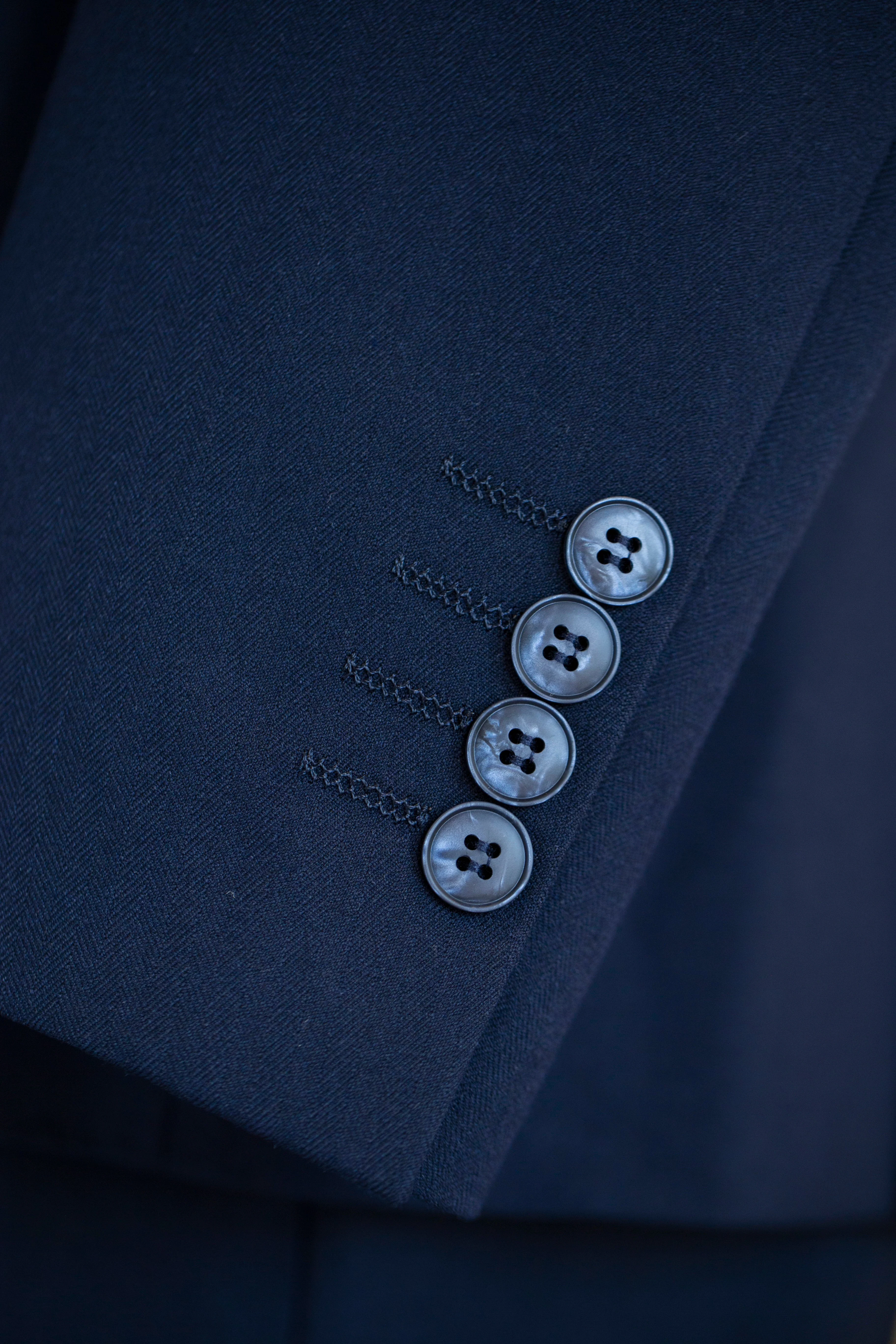 Navy Blue Wool 3 Piece Wedding Suit For Groom And Groomsmen Attire - Image 3