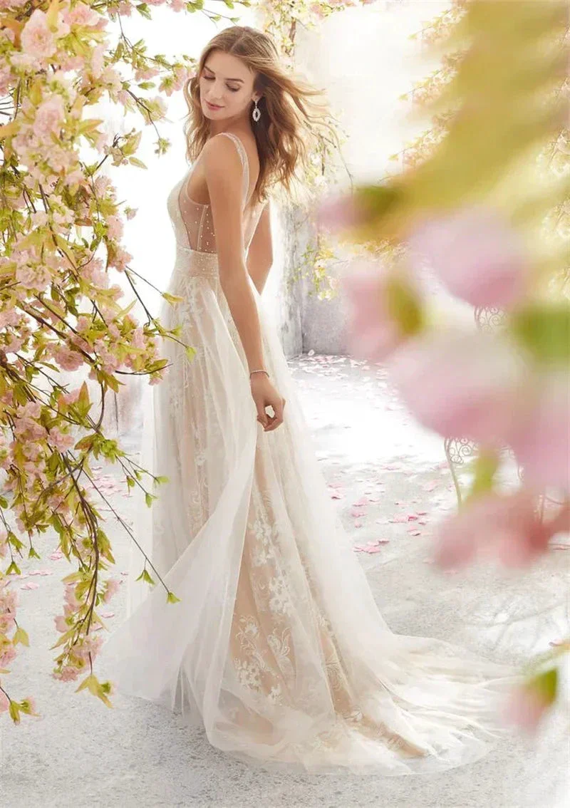 New European and American Foreign Wedding Dress Sexy Fashion V-neck Sleeveless Lace Wedding Dress - Image 3