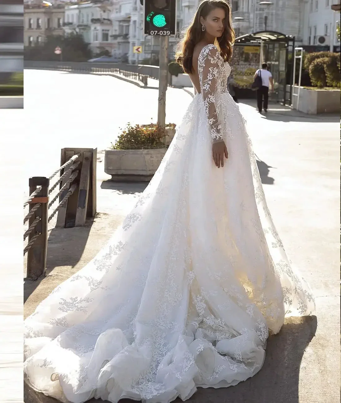 New Long Sleeves Vestidos De Novia Appliques Vestido De Noiva V-Neck Backless Wedding Dresses Lace Robe De Mariée - Image 2