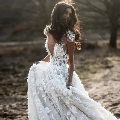 New Romantic Boho Country Wedding Dresses With 3D Flowers Sexy V-Neck Illusion Arabic Bridal Wedding Gowns - Image 6