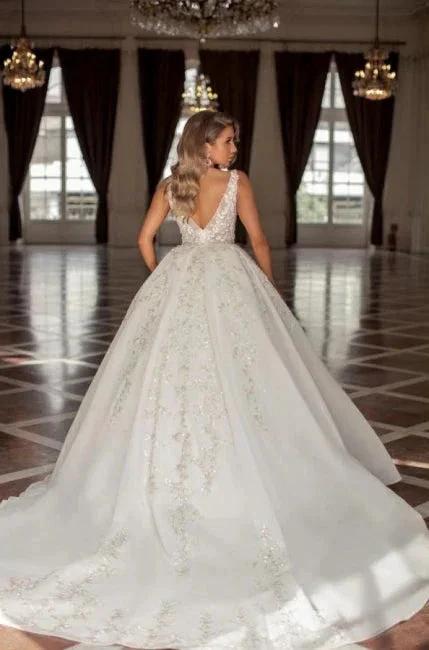 Noble straps sleeveless ball gown lace Wedding dress - Image 2