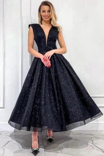 Obsessing Long Black A-line V-neck Sleeveless Sequined Prom Dress - Image 3