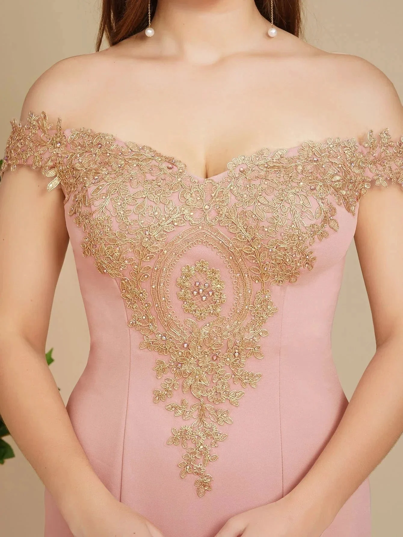 Off the Shoulder Gold Appliques Mermaid Evening Gowns Slim Prom Dress - Image 4