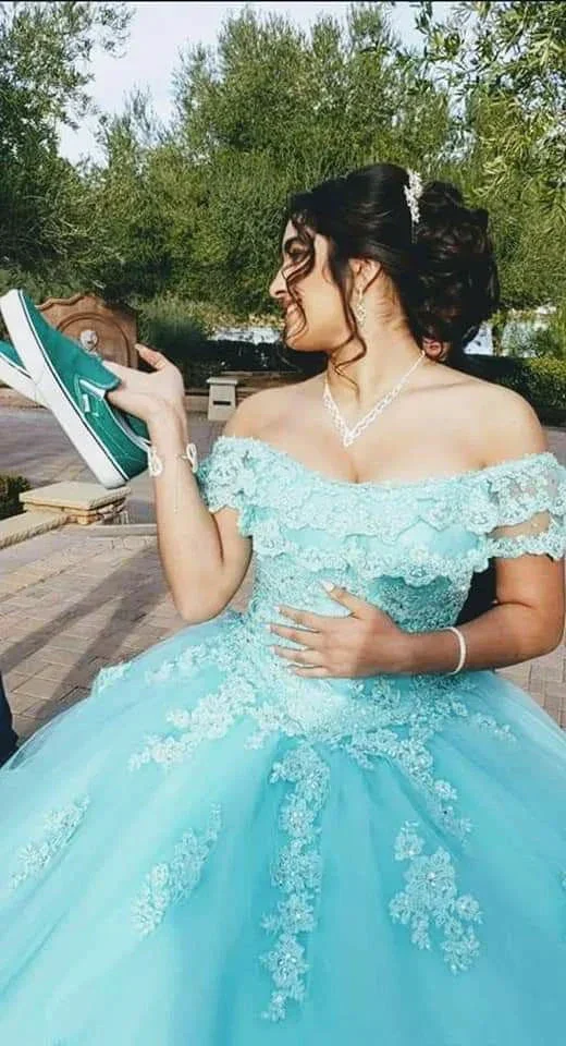 Off The Shoulder Lace Tulle Ball Gown Princess Dress Y3087 - Image 4
