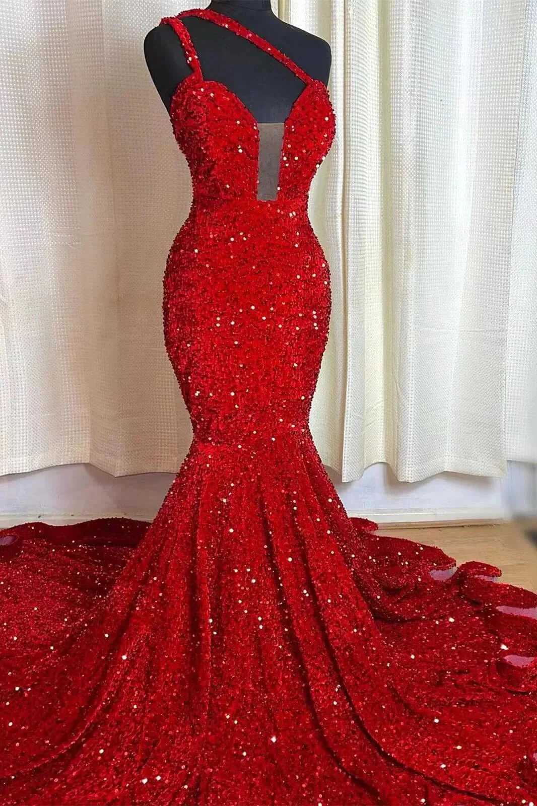 One Shoulder Sleeveless Mermaid Prom Dress with a Sweetheart Neckline - Image 2