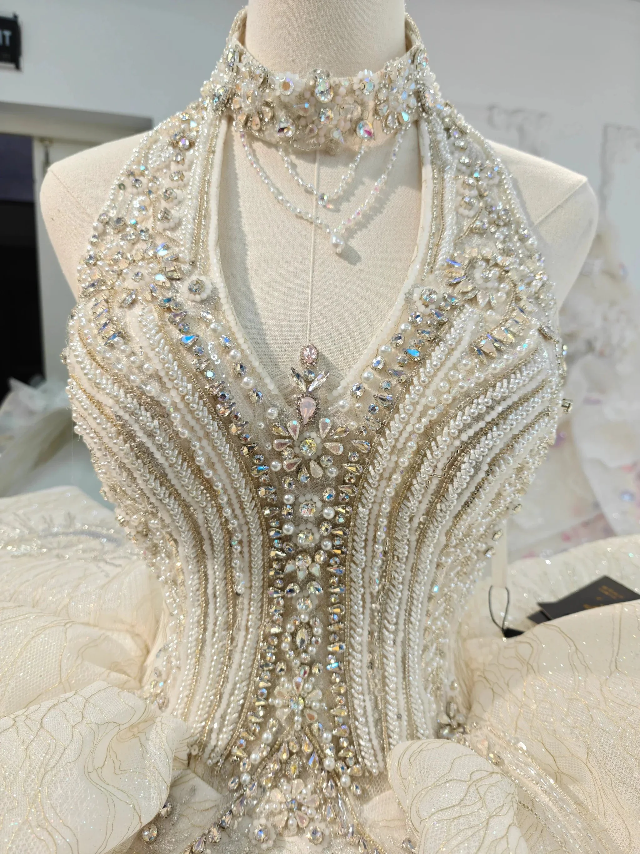 Lavish Halter-Neck Ball Gown Wedding Dress with Pearl Crystal Embroidery & Ruffled Tulle Skirt Ye-2034 - Image 2