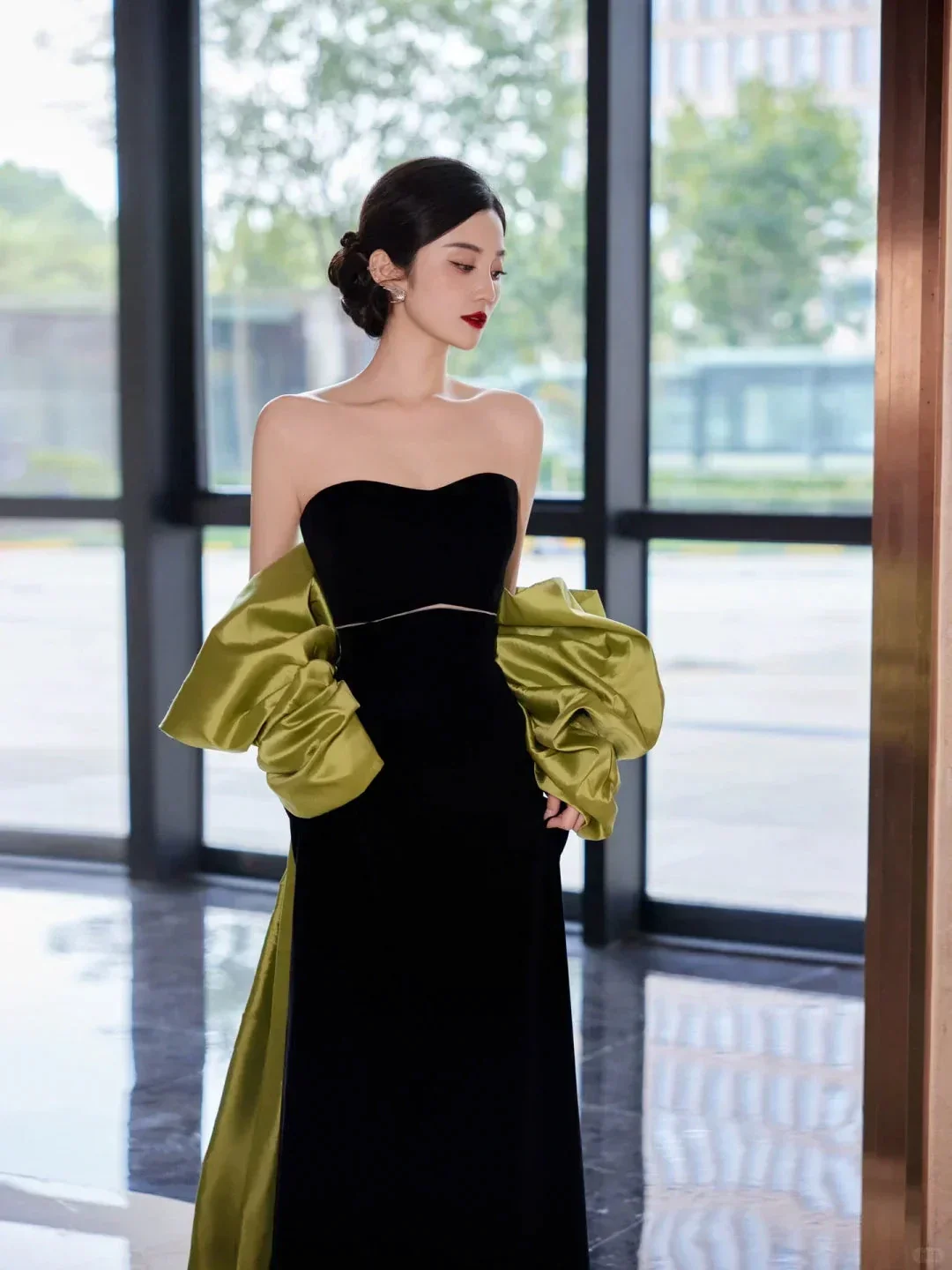Pretty Black Strapless Satin Long Prom Dress Evening Dress With Bow Y8594 - Image 2